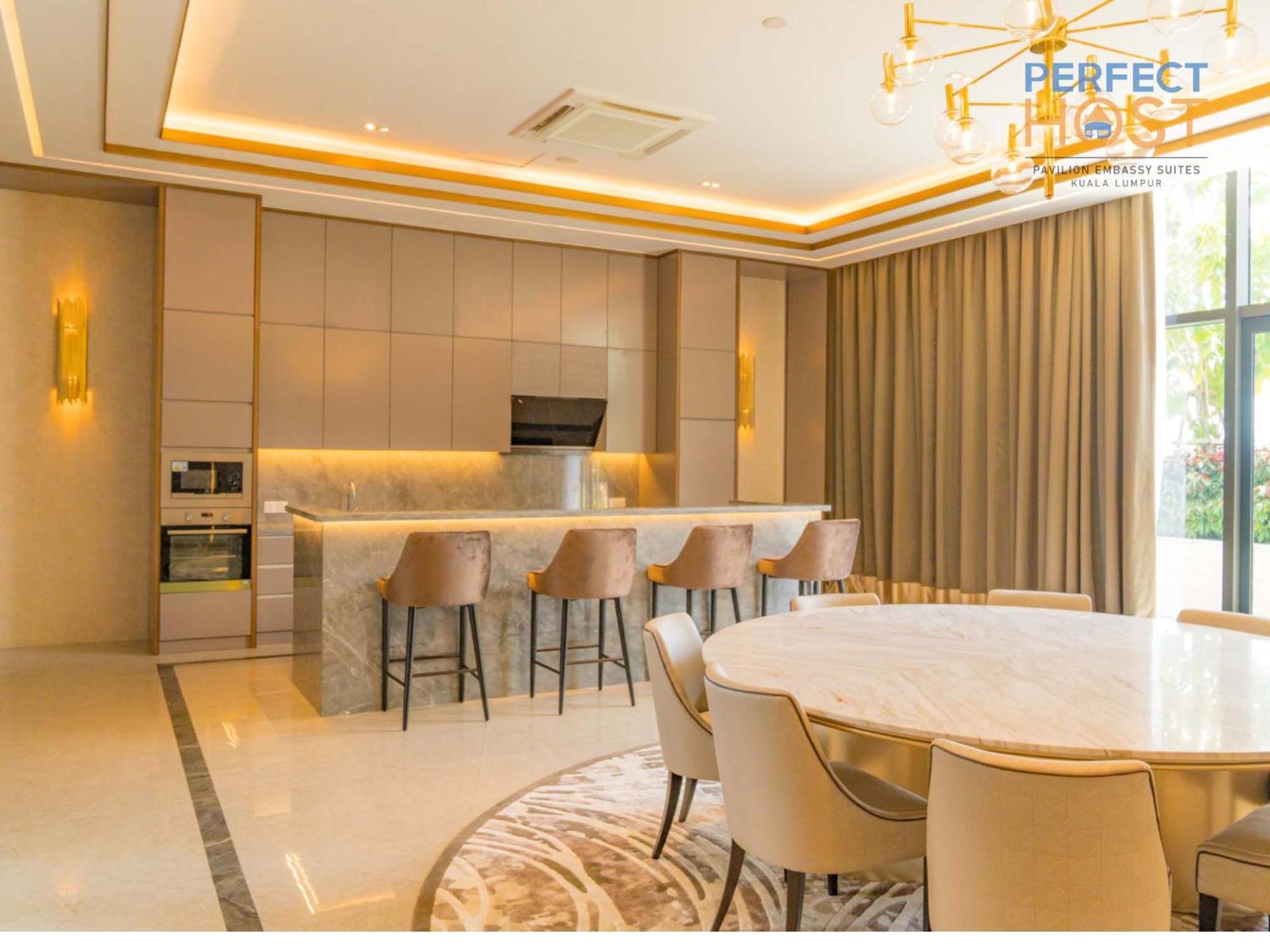 Pavilion Embassy Suites Kl By Perfect Host Kuala Lumpur Exterior foto